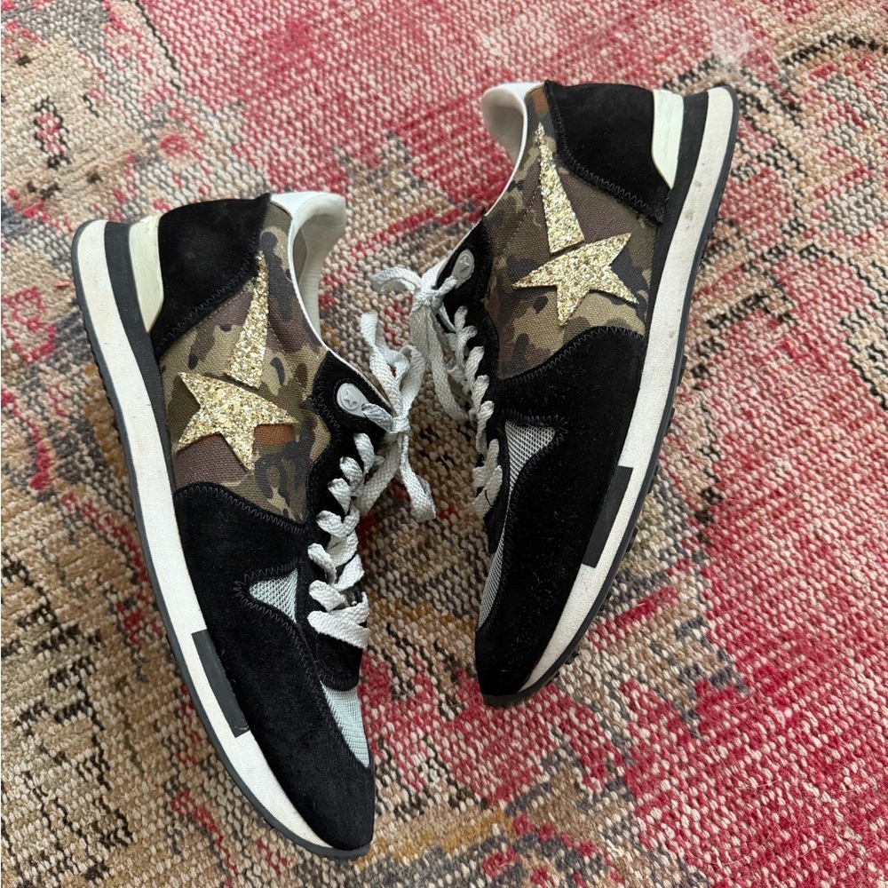 Golden Goose Camouflage, Black & Gold Star Running Sneakers